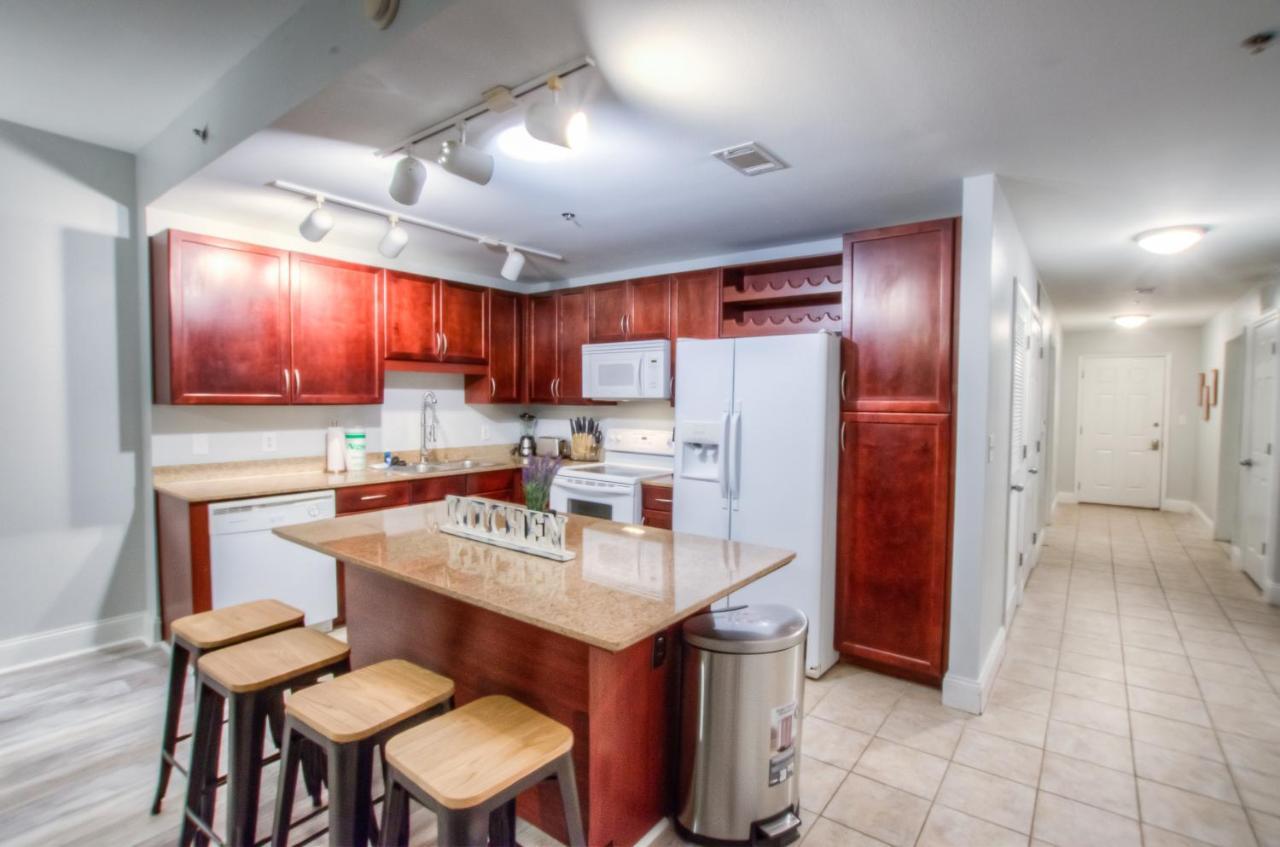 פנמה סיטי ביץ' Brand New!Laketown Wharf 334! Beautiful 3 Bd, Great Amenities, And Great Location מראה חיצוני תמונה