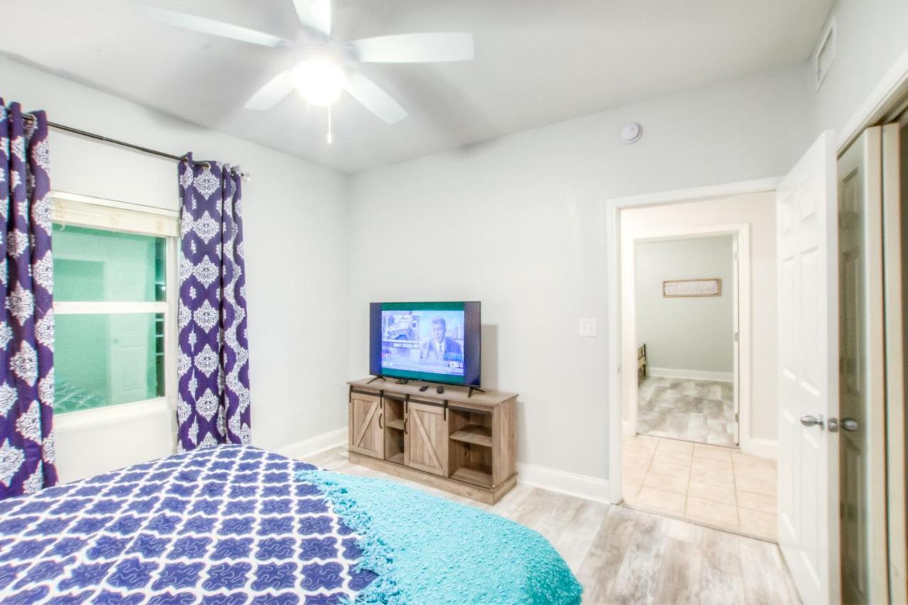 פנמה סיטי ביץ' Brand New!Laketown Wharf 334! Beautiful 3 Bd, Great Amenities, And Great Location מראה חיצוני תמונה