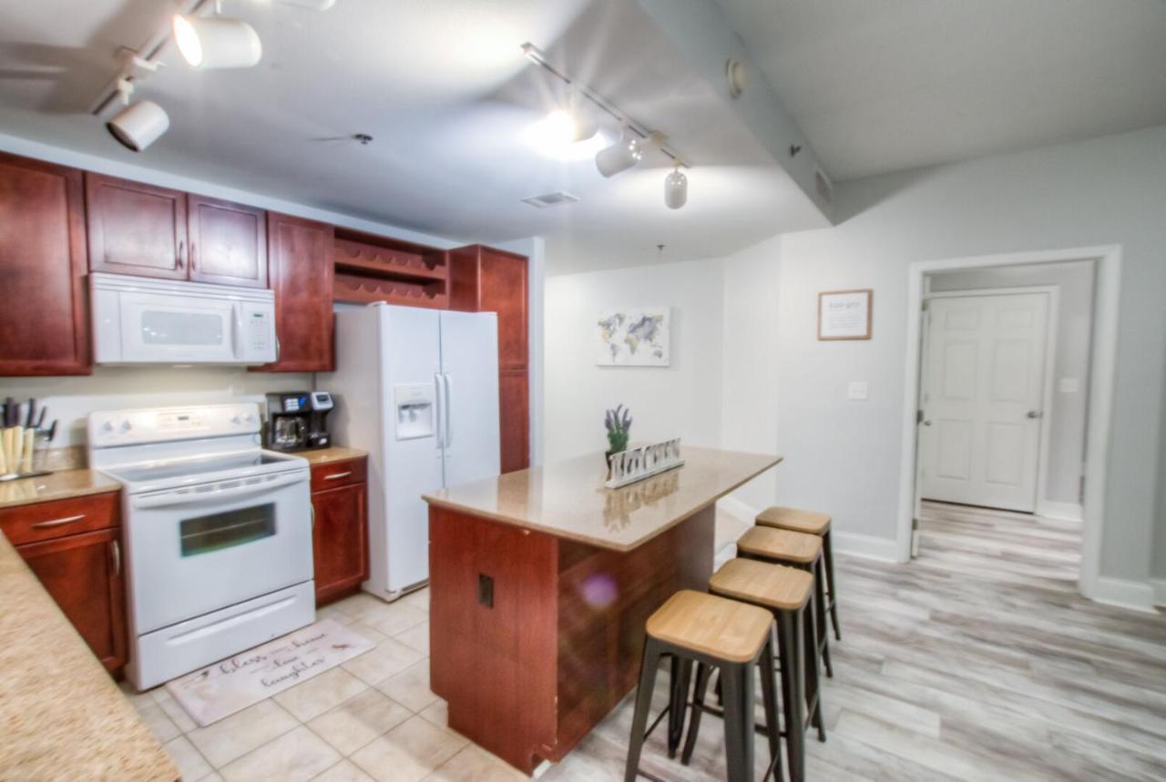 פנמה סיטי ביץ' Brand New!Laketown Wharf 334! Beautiful 3 Bd, Great Amenities, And Great Location מראה חיצוני תמונה